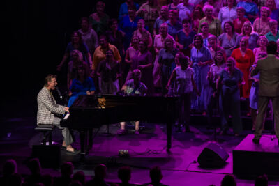 Bent Van Looy in Koor @ Stadsschouwburg Antwerpen, foto 13, foto's door David Johnson - FrontView Magazine