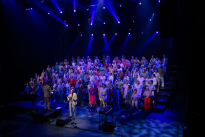 Bent Van Looy in Koor @ Stadsschouwburg Antwerpen, foto 22, foto's door David Johnson - FrontView Magazine