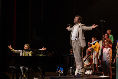 Bent Van Looy in Koor @ Stadsschouwburg Antwerpen, foto 46, foto's door David Johnson - FrontView Magazine