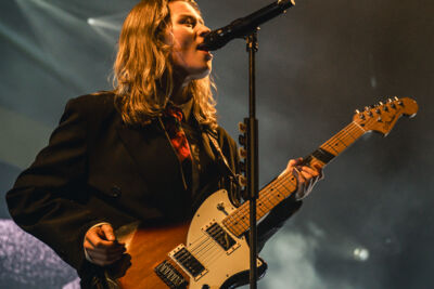 Girl In Red @ Vorst Nationaal, picture 8, photographed by Jelle Meersschaut - FrontView Magazine