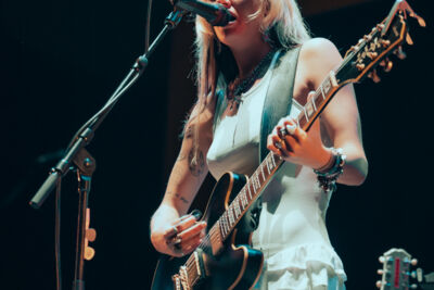 Nieve Ella @ Vorst Nationaal, picture 1, photographed by Jelle Meersschaut - FrontView Magazine