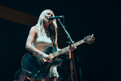 Nieve Ella @ Vorst Nationaal, picture 10, photographed by Jelle Meersschaut - FrontView Magazine