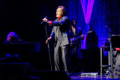 Englebert Humperdinck The Last Waltz, picture 2, photographed by Paul Jongeneelen - FrontView Magazine