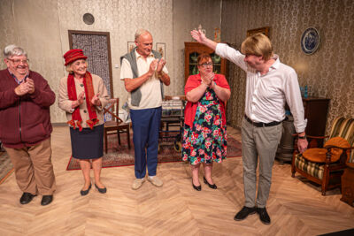 Première Oldtimers @ Fakkeltheater Antwerpen, foto 14, foto's door Dimitri Vanlommel - FrontView Magazine