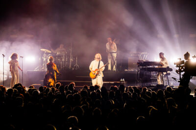 Selah Sue @ Het Depot, picture 22, photographed by Leen Verlinden - FrontView Magazine