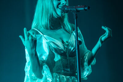 Aurora @ Vorst Nationaal, picture 5, photographed by Jelle Meersschaut - FrontView Magazine