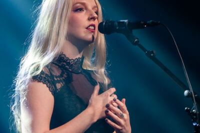 Sylvaine @ Ancienne Belgique, picture 5, photographed by Jurgen Van De Maele - FrontView Magazine