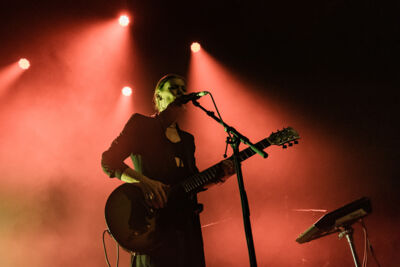 Trixie Whitley @ Het Depot, picture 12, photographed by Jürgen Bruynooghe - FrontView Magazine