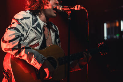 Barns Courtney @ La Madeleine, foto 4, foto's door Jelle Meersschaut - FrontView Magazine