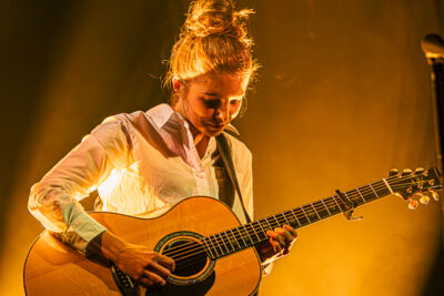 Emmy d'Arc @ De Roma, foto 2, foto's door Peter Smet - FrontView Magazine