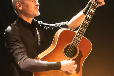 Tom McRae @ gc wildeman, picture 8, photographed by Johan Allaert - FrontView Magazine