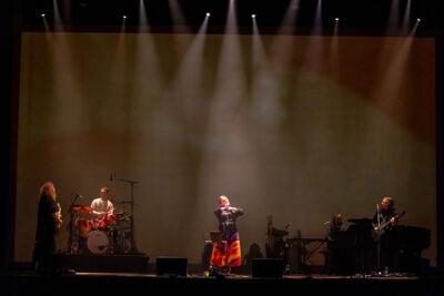 Emiliana Torrini @ De Roma, picture 2, photographed by dirk janssens - FrontView Magazine