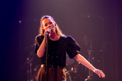 Rosann @ Het Depot, picture 12, photographed by Jürgen Bruynooghe - FrontView Magazine