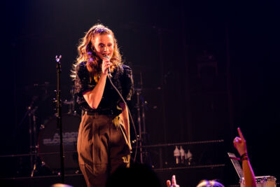 Rosann @ Het Depot, picture 21, photographed by Jürgen Bruynooghe - FrontView Magazine