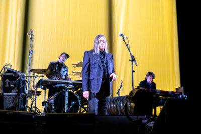 Einstürzende Neubauten @ De Roma, picture 6, photographed by Bart Janssens - FrontView Magazine