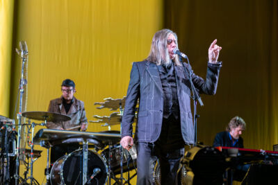 Einstürzende Neubauten @ De Roma, picture 13, photographed by Bart Janssens - FrontView Magazine