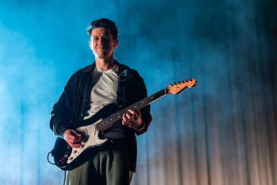 London Grammar @ Vorst Nationaal, picture 3, photographed by David Johnson - FrontView Magazine