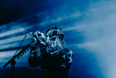Chelsea Wolfe @ Trix, picture 1, photographed by Peter Smet - FrontView Magazine