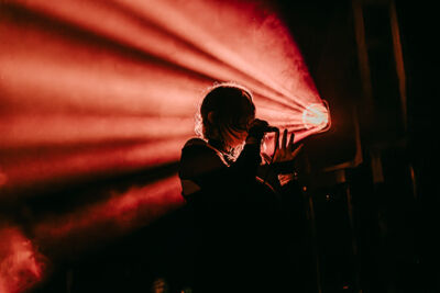 Chelsea Wolfe @ Trix, picture 15, photographed by Peter Smet - FrontView Magazine