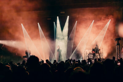 Chelsea Wolfe @ Trix, picture 18, photographed by Peter Smet - FrontView Magazine