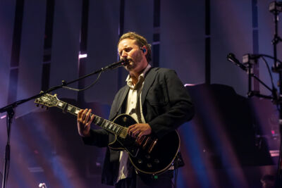 Ben Howard @ Vorst Nationaal, picture 2, photographed by Bart Janssens - FrontView Magazine