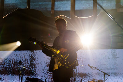 Ben Howard @ Vorst Nationaal, picture 13, photographed by Bart Janssens - FrontView Magazine