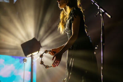 Ben Howard @ Vorst Nationaal, picture 17, photographed by Bart Janssens - FrontView Magazine
