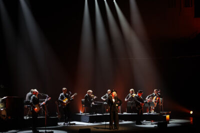 Hooverphonic and Strings Hooverphonic @ Muziekgebouw Eindhoven, picture 4, photographed by Kitty van de Waart - FrontView Magazine