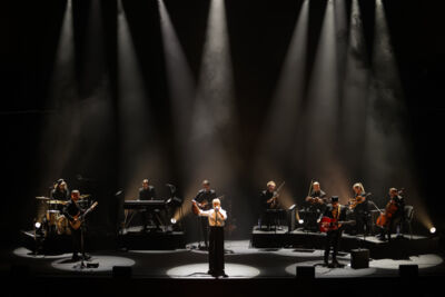 Hooverphonic and Strings Hooverphonic @ Muziekgebouw Eindhoven, picture 8, photographed by Kitty van de Waart - FrontView Magazine