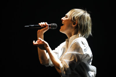 Hooverphonic and Strings Hooverphonic @ Muziekgebouw Eindhoven, picture 20, photographed by Kitty van de Waart - FrontView Magazine
