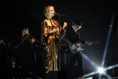 Hooverphonic and Strings Hooverphonic @ Muziekgebouw Eindhoven, picture 46, photographed by Kitty van de Waart - FrontView Magazine
