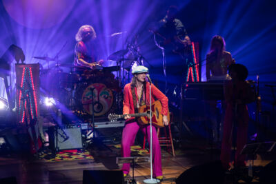 Stef Kamil Carlens & The Swoon @ De Roma, picture 2, photographed by Bart Janssens - FrontView Magazine