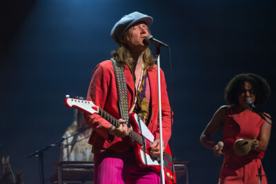 Stef Kamil Carlens & The Swoon @ De Roma, picture 7, photographed by Bart Janssens - FrontView Magazine