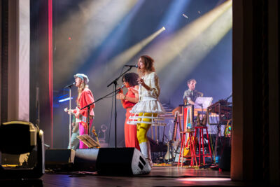 Stef Kamil Carlens & The Swoon @ De Roma, picture 13, photographed by Bart Janssens - FrontView Magazine