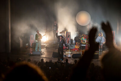 Stef Kamil Carlens & The Swoon @ De Roma, picture 26, photographed by Bart Janssens - FrontView Magazine