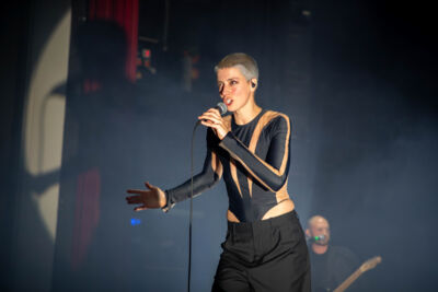 Elders @ De Roma, picture 8, photographed by dirk janssens - FrontView Magazine