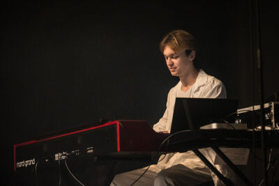 Luka @ Het Depot, picture 5, photographed by Jürgen Bruynooghe - FrontView Magazine
