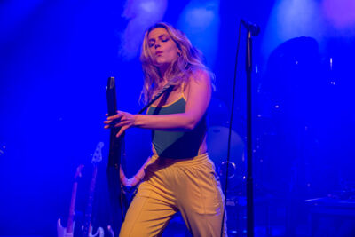 Oyesono @ De Casino, picture 7, photographed by Bart Janssens - FrontView Magazine