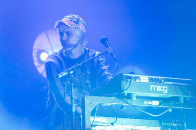 Royel Otis @ Trix, picture 3, photographed by David Johnson - FrontView Magazine