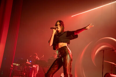Maan @ De Roma, picture 9, photographed by dirk janssens - FrontView Magazine