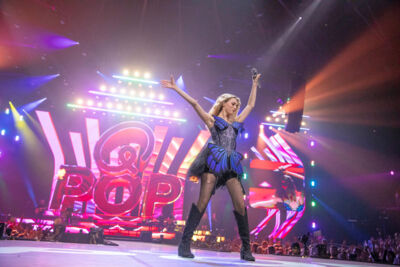 Q-pop 2024 @ Sportpaleis, picture 25, photographed by dirk janssens - FrontView Magazine