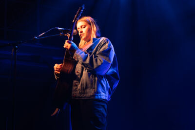 Andrea Von Kampen @ Tough Enough Botanique, picture 6, photographed by Koen Marcoen - FrontView Magazine