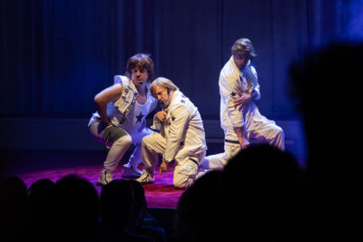 Première Christmas Comeback @ Fakkeltheater - Rode Zaal, foto 34, foto's door Goele Bormans - FrontView Magazine