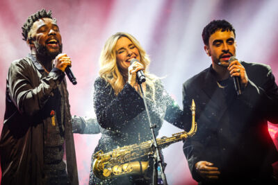 Candy Dulfer - We funk harder @ Poppodium 013, foto 12, foto's door Kitty van de Waart - FrontView Magazine