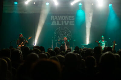 Ramones Alive @ De Casino, picture 23, photographed by Bart Janssens - FrontView Magazine