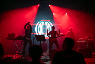 Neon electronics @ Vooruit, picture 11, photographed by Bart Janssens - FrontView Magazine
