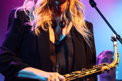 Candy Dulfer @ De Groene Engel, picture 30, photographed by Kitty van de Waart - FrontView Magazine