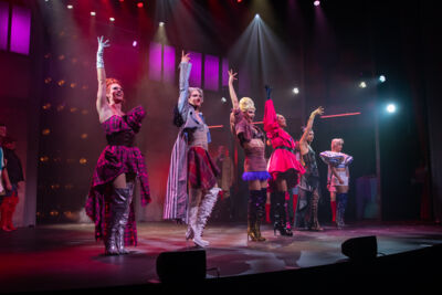 Première Kinky Boots @ Arenbergschouwburg, foto 1, foto's door Goele Bormans - FrontView Magazine