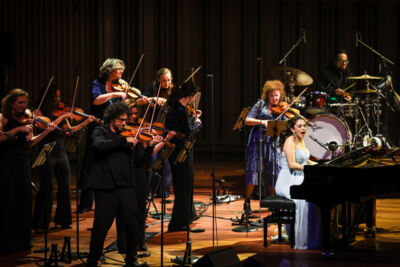 Karsu & Amsterdam Sinfonietta @ Muziekgebouw Eindhoven, foto 35, foto's door Kitty van de Waart - FrontView Magazine
