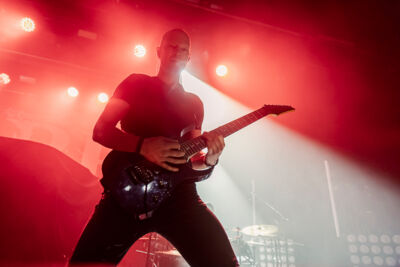 Bloudred Hourglass @ Trix, picture 5, photographed by Peter Smet - FrontView Magazine